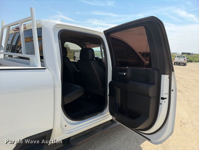 image for item FN3736 2021 GMC Sierra 2500 Crew Cab pickup truck