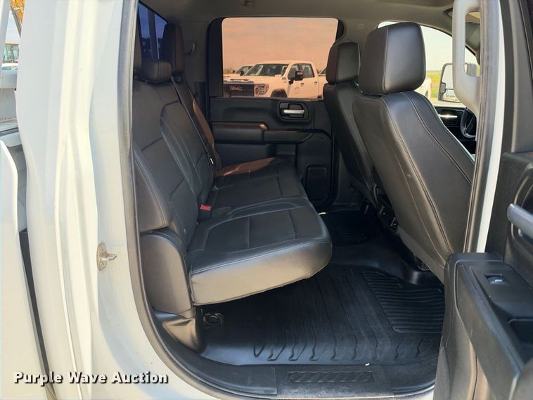 image for item FN3736 2021 GMC Sierra 2500 Crew Cab pickup truck