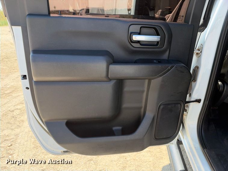 image for item FN3736 2021 GMC Sierra 2500 Crew Cab pickup truck