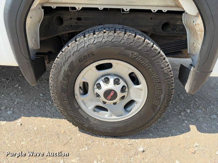 image for item FN3736 2021 GMC Sierra 2500 Crew Cab pickup truck