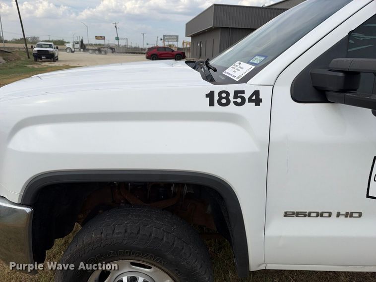 image for item FN3737 2018 GMC Sierra Crew Cab pickup truck