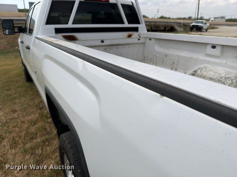 image for item FN3737 2018 GMC Sierra Crew Cab pickup truck