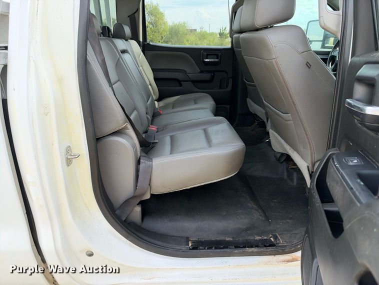 image for item FN3737 2018 GMC Sierra Crew Cab pickup truck
