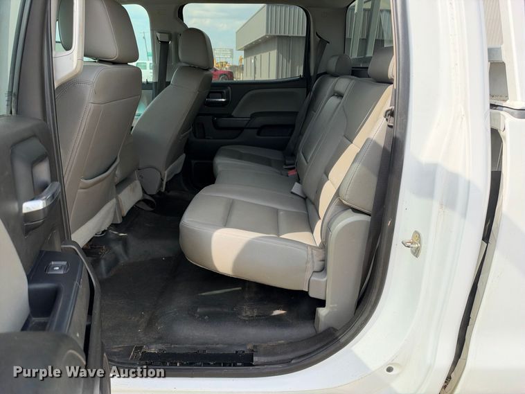 image for item FN3737 2018 GMC Sierra Crew Cab pickup truck
