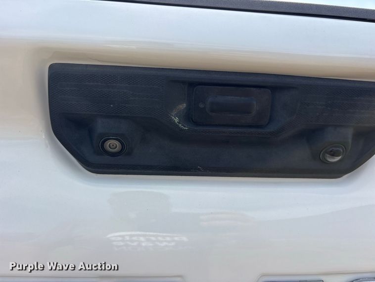 image for item FN3738 2021 GMC Sierra 2500 Crew Cab pickup truck