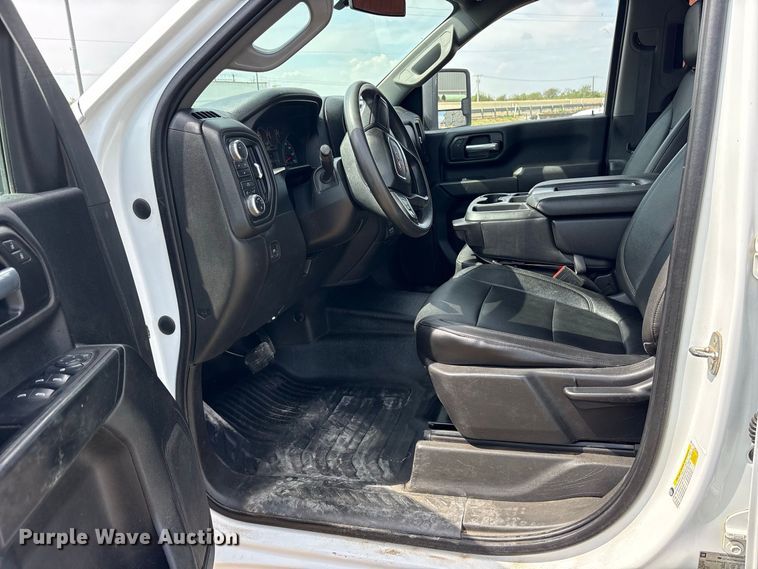 image for item FN3738 2021 GMC Sierra 2500 Crew Cab pickup truck