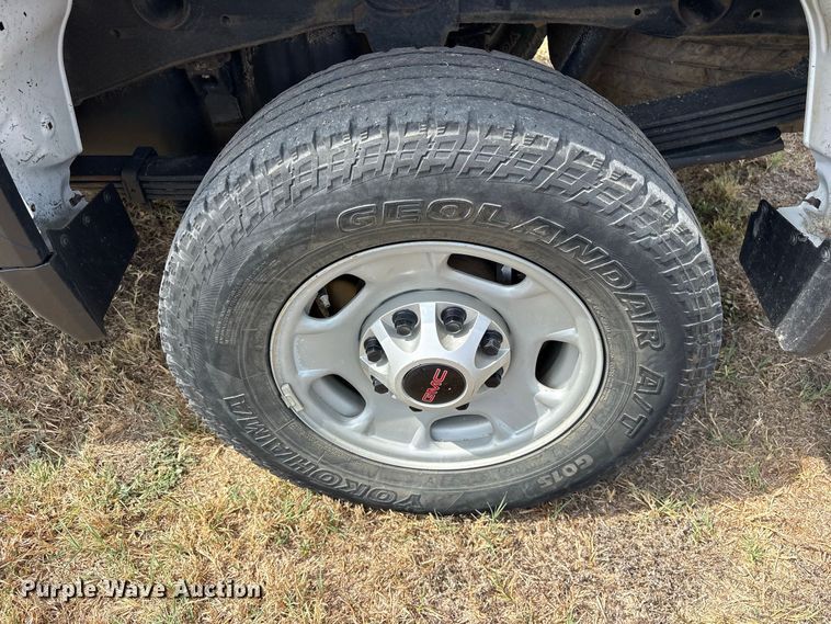 image for item FN3738 2021 GMC Sierra 2500 Crew Cab pickup truck