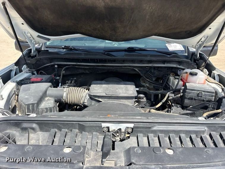 image for item FN3739 2022 GMC Sierra 2500 Crew Cab pickup truck
