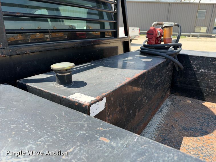 image for item FN3740 2021 GMC Sierra 3500 Crew Cab flatbed pickup truck