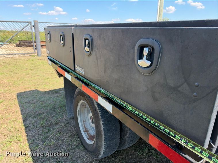 image for item FN3741 2021 GMC Sierra 3500 4X4 Crew Cab flatbed pickup truck