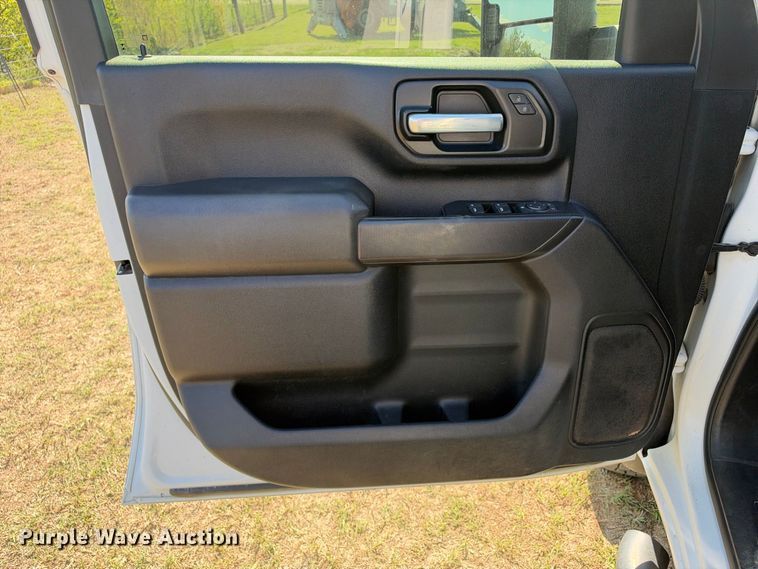 image for item FN3741 2021 GMC Sierra 3500 4X4 Crew Cab flatbed pickup truck