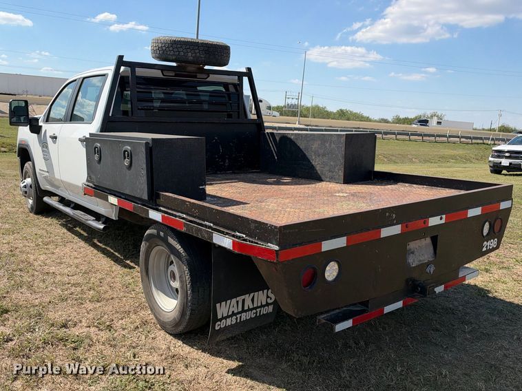 image for item FN3742 2021 GMC Sierra 3500 4X4 Crew Cab flatbed pickup truck