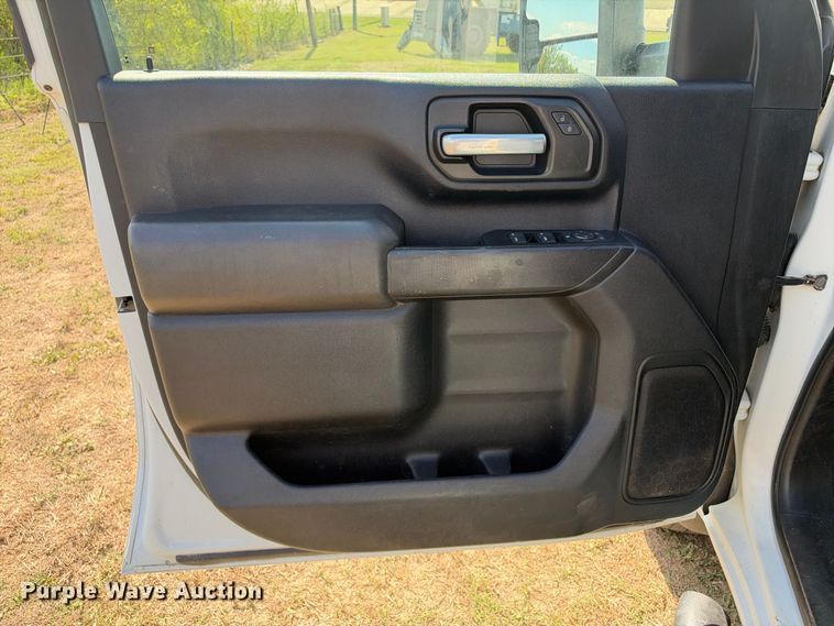 image for item FN3742 2021 GMC Sierra 3500 4X4 Crew Cab flatbed pickup truck