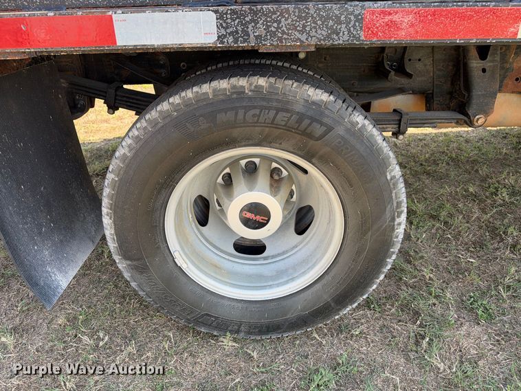 image for item FN3742 2021 GMC Sierra 3500 4X4 Crew Cab flatbed pickup truck