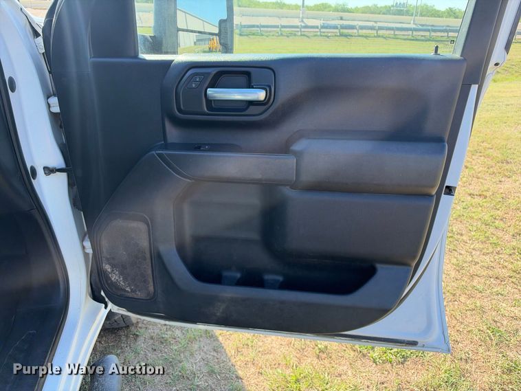 image for item FN3744 2021 GMC Sierra 3500 4X4 Crew Cab flatbed pickup truck
