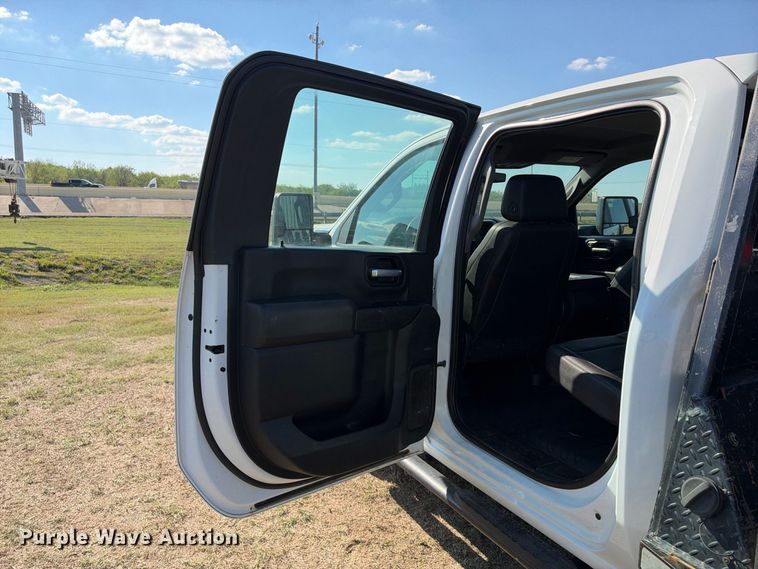 image for item FN3744 2021 GMC Sierra 3500 4X4 Crew Cab flatbed pickup truck