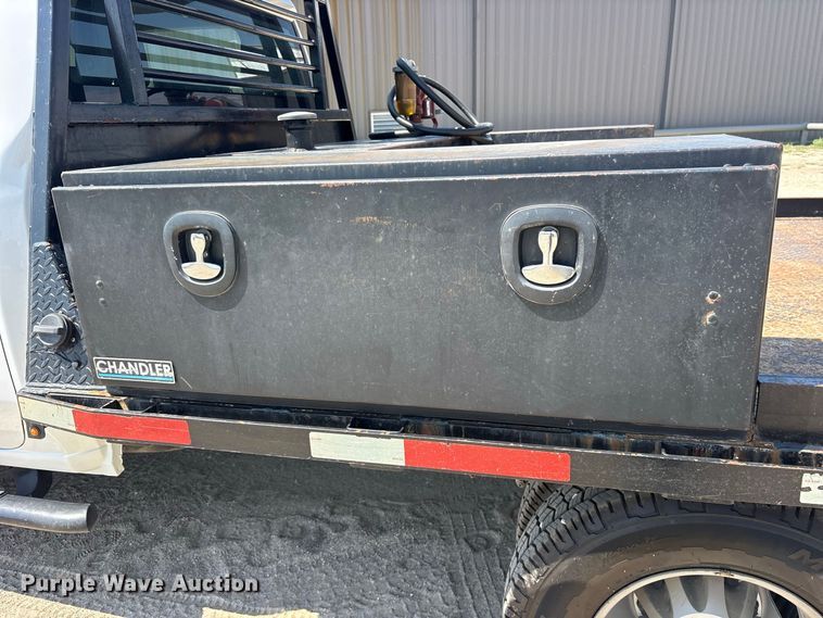 image for item FN3747 2021 GMC Sierra 3500 Crew Cab flatbed pickup truck