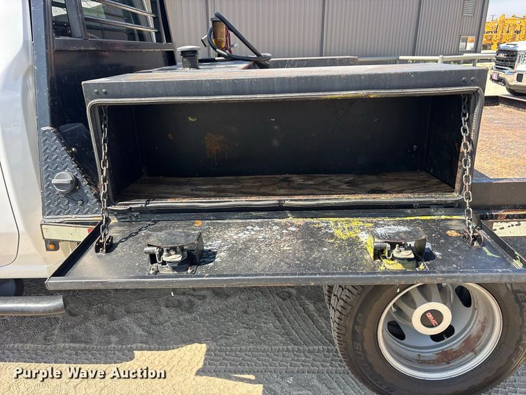 image for item FN3747 2021 GMC Sierra 3500 Crew Cab flatbed pickup truck