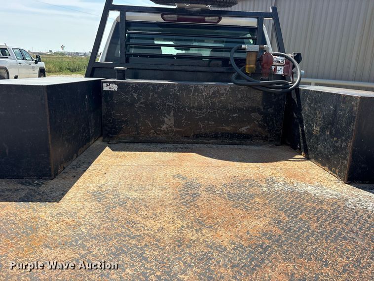 image for item FN3747 2021 GMC Sierra 3500 Crew Cab flatbed pickup truck