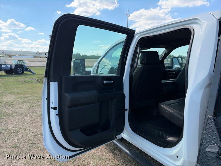 image for item FN3748 2021 GMC Sierra 3500 4X4 Crew Cab flatbed pickup truck