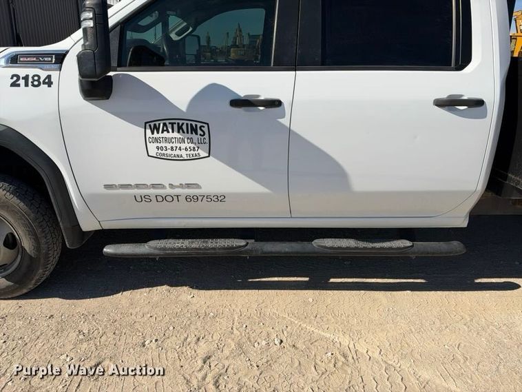 image for item FN3749 2021 GMC Sierra 3500HD 4X4 Crew Cab flatbed pickup truck