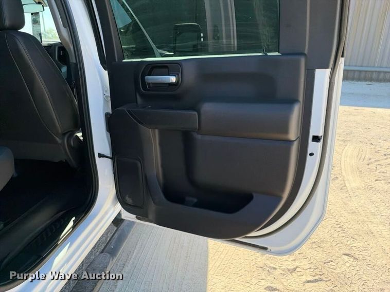 image for item FN3749 2021 GMC Sierra 3500HD 4X4 Crew Cab flatbed pickup truck