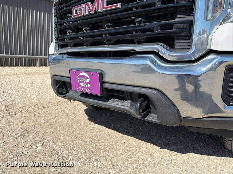 image for item FN3750 2021 GMC Sierra 3500HD 4X4 Crew Cab flatbed pickup truck