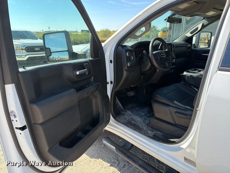 image for item FN3750 2021 GMC Sierra 3500HD 4X4 Crew Cab flatbed pickup truck