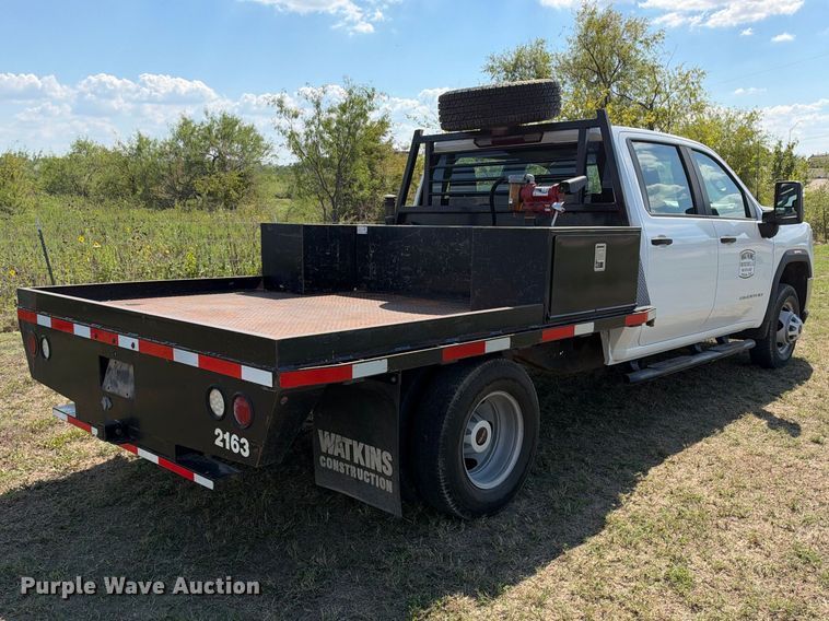 image for item FN3751 2021 GMC Sierra 3500 4X4 Crew Cab flatbed pickup truck