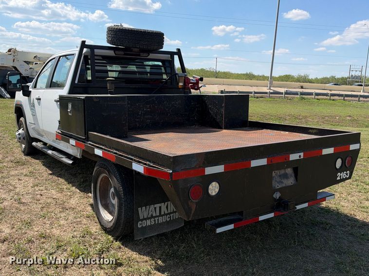 image for item FN3751 2021 GMC Sierra 3500 4X4 Crew Cab flatbed pickup truck