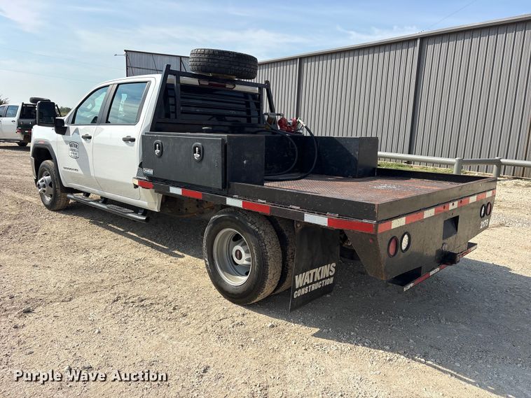 image for item FN3752 2021 GMC Sierra 3500 Crew Cab flatbed pickup truck