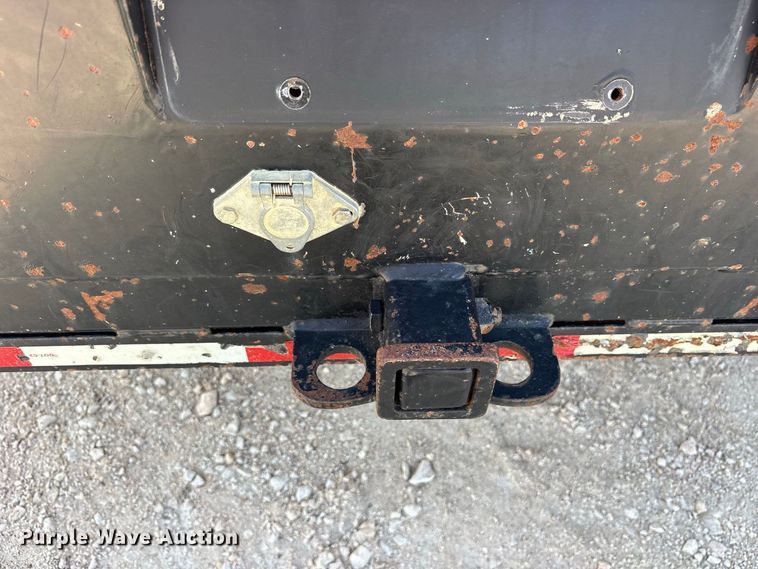 image for item FN3752 2021 GMC Sierra 3500 Crew Cab flatbed pickup truck