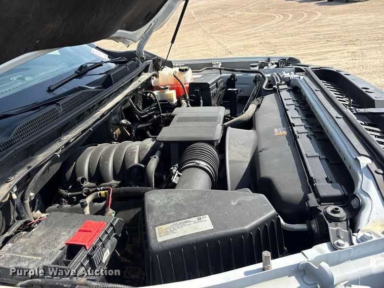 image for item FN3752 2021 GMC Sierra 3500 Crew Cab flatbed pickup truck
