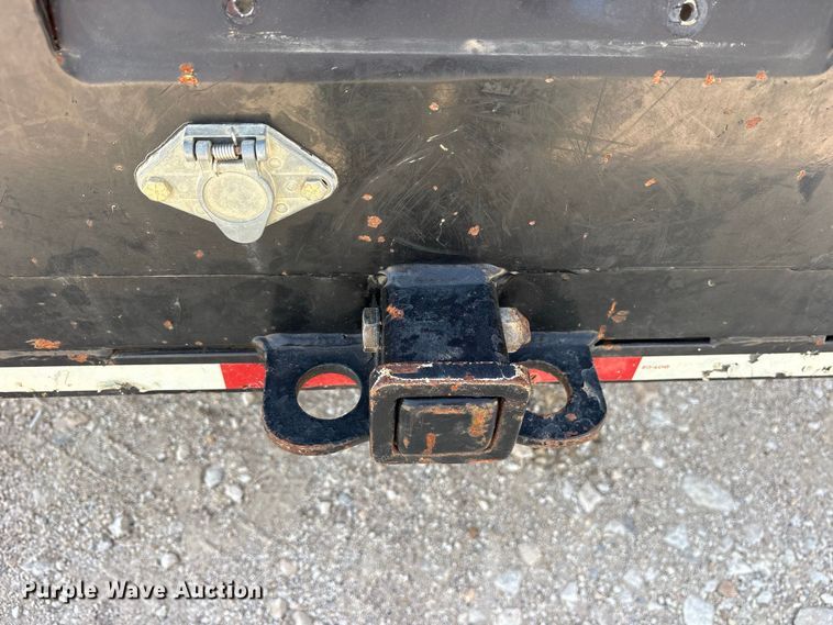 image for item FN3753 2021 GMC Sierra 3500 Crew Cab flatbed pickup truck