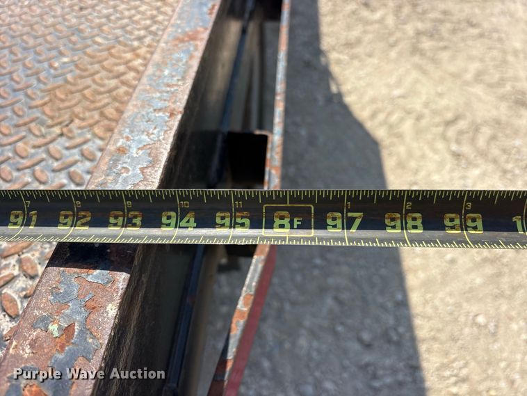 image for item FN3753 2021 GMC Sierra 3500 Crew Cab flatbed pickup truck