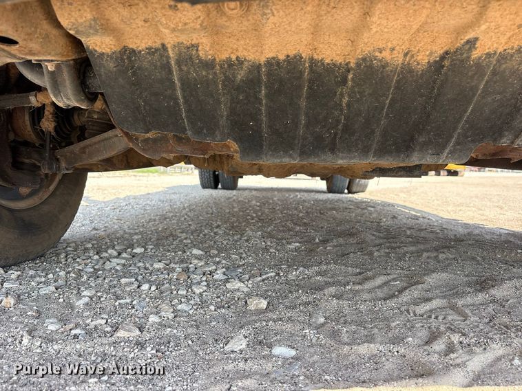 image for item FN3753 2021 GMC Sierra 3500 Crew Cab flatbed pickup truck