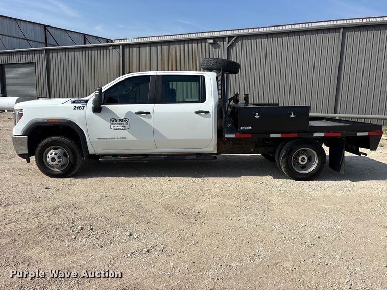 image for item FN3754 2021 GMC Sierra 3500 Crew Cab flatbed pickup truck