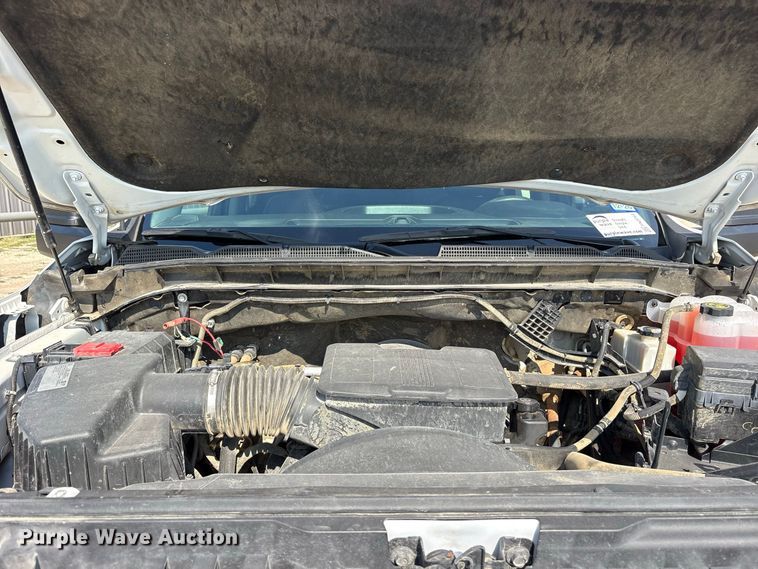 image for item FN3754 2021 GMC Sierra 3500 Crew Cab flatbed pickup truck