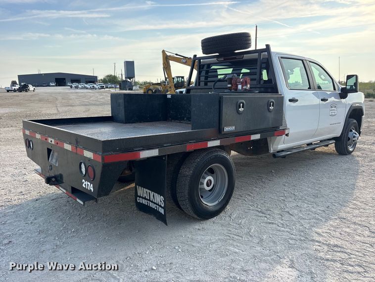 image for item FN3756 2021 GMC Sierra 3500 Crew Cab flatbed pickup truck