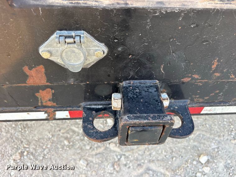 image for item FN3756 2021 GMC Sierra 3500 Crew Cab flatbed pickup truck