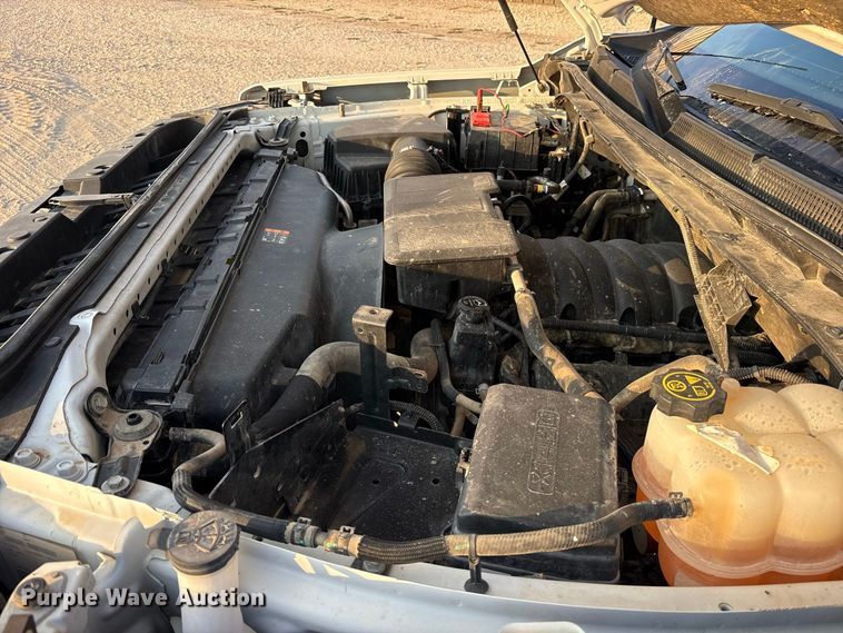 image for item FN3756 2021 GMC Sierra 3500 Crew Cab flatbed pickup truck