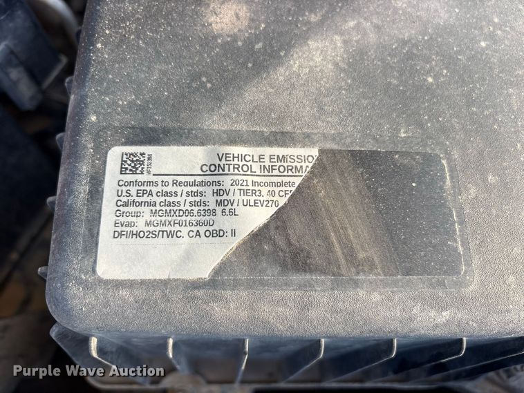 image for item FN3756 2021 GMC Sierra 3500 Crew Cab flatbed pickup truck