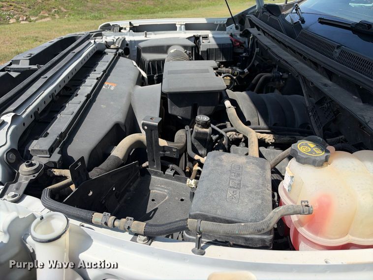 image for item FN3757 2021 GMC Sierra 3500 4X4 Crew Cab flatbed pickup truck