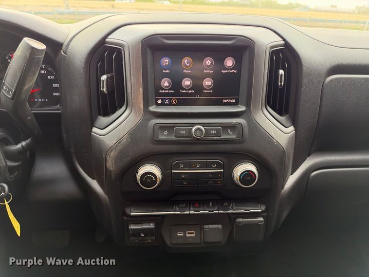 image for item FN3758 2021 GMC Sierra 2500 Crew Cab pickup truck