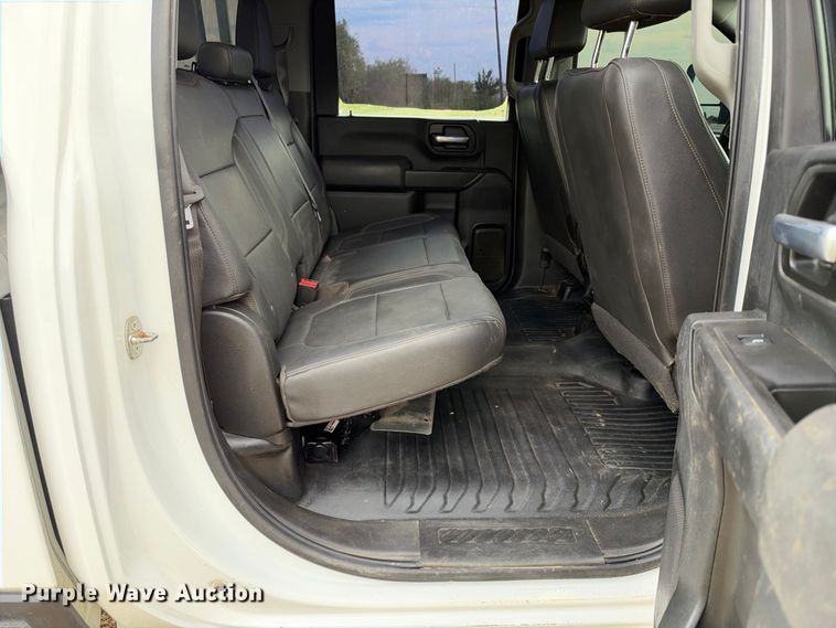 image for item FN3758 2021 GMC Sierra 2500 Crew Cab pickup truck