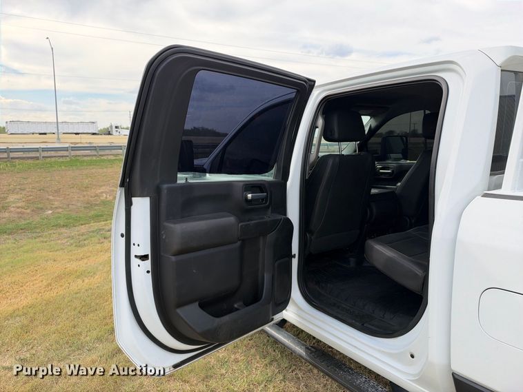 image for item FN3758 2021 GMC Sierra 2500 Crew Cab pickup truck