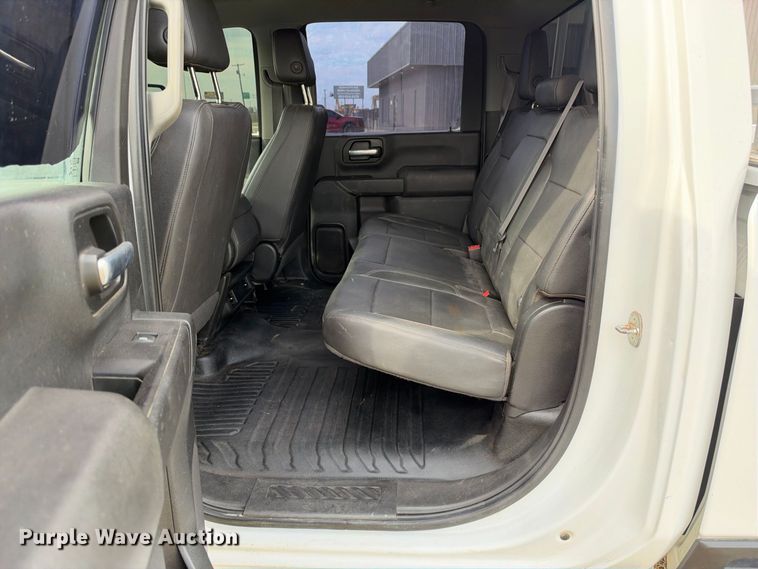 image for item FN3758 2021 GMC Sierra 2500 Crew Cab pickup truck
