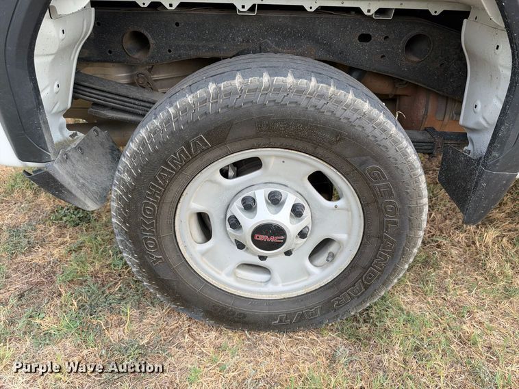 image for item FN3758 2021 GMC Sierra 2500 Crew Cab pickup truck