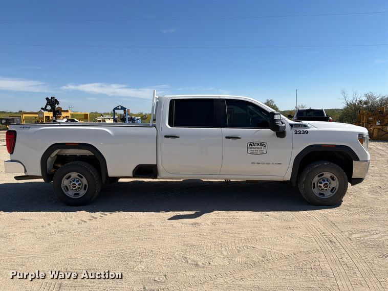 image for item FN3759 2022 GMC Sierra 2500HD 4X4 Crew Cab pickup truck