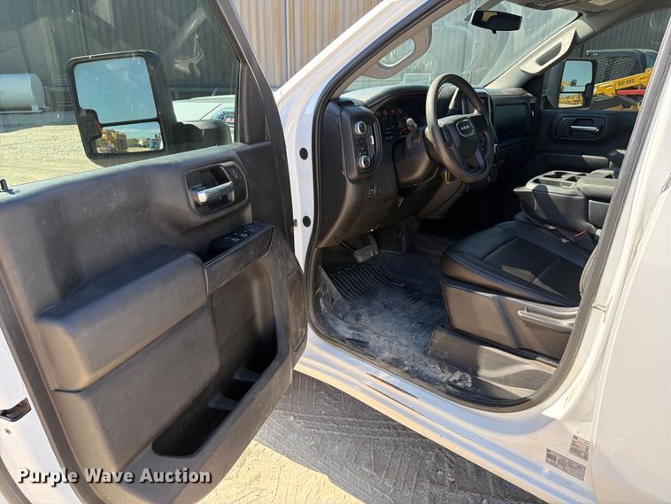 image for item FN3759 2022 GMC Sierra 2500HD 4X4 Crew Cab pickup truck